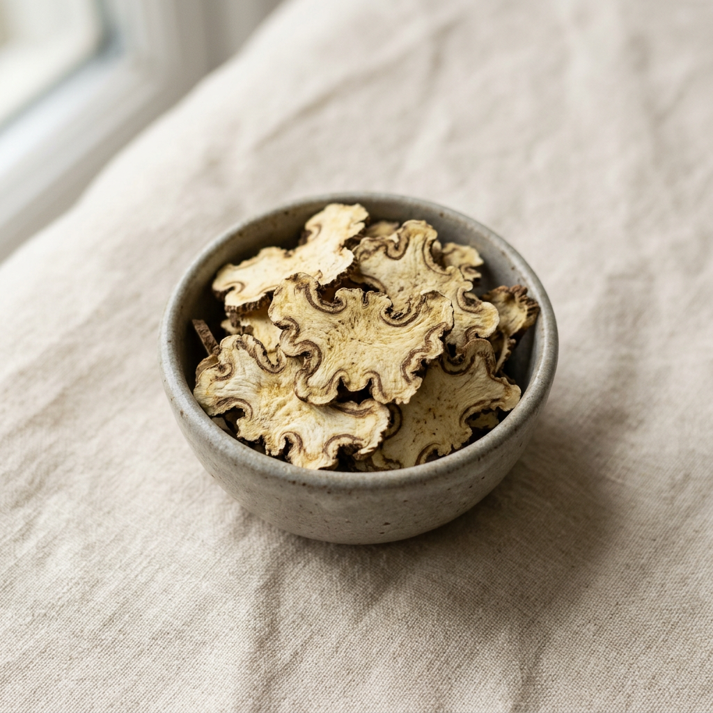 Szechuan Lovage Root (川芎) — dried sliced rhizome, traditionally used for women's wellness